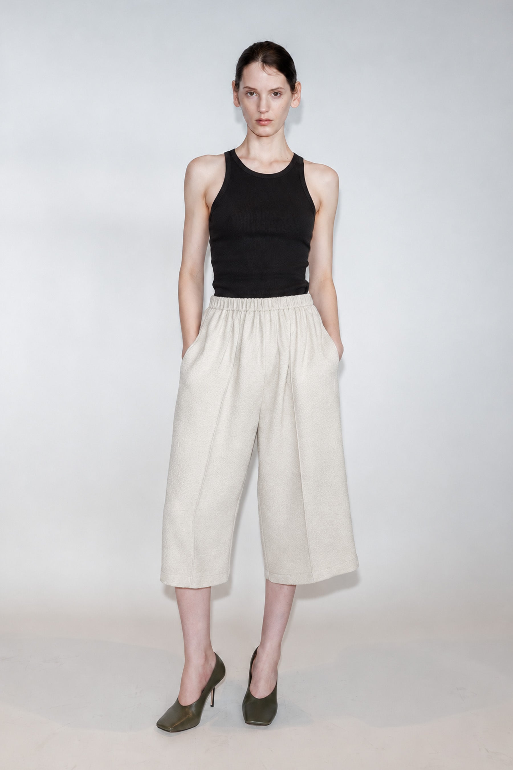Alma Shorts - Oyster
