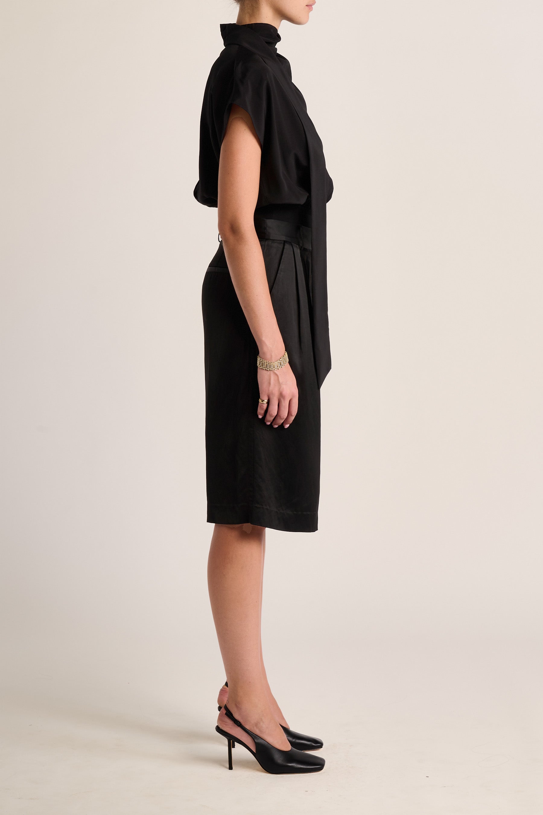 Illi Cowl Top - Black