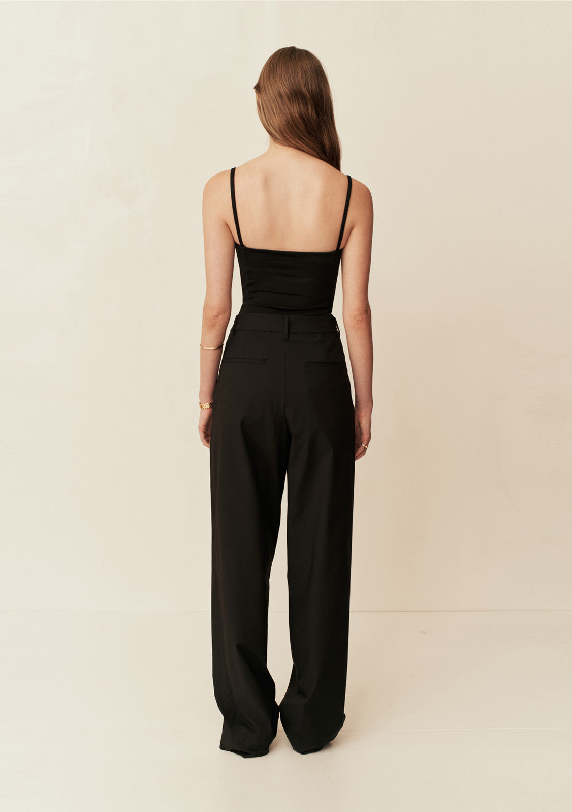【関税込み】Esse Studios ブラック ギャザー トラウザーズ Tailored Trouser - Black – Esse Studios